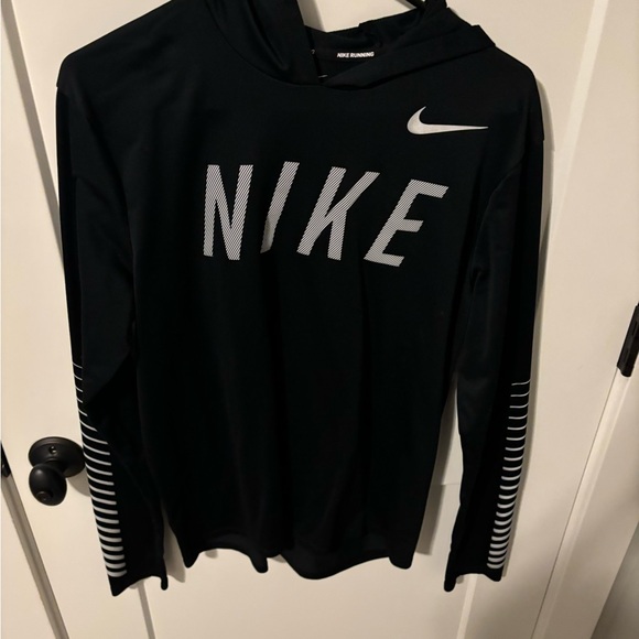 Nike Hoodied Long Sleeve - Picture 1 of 3